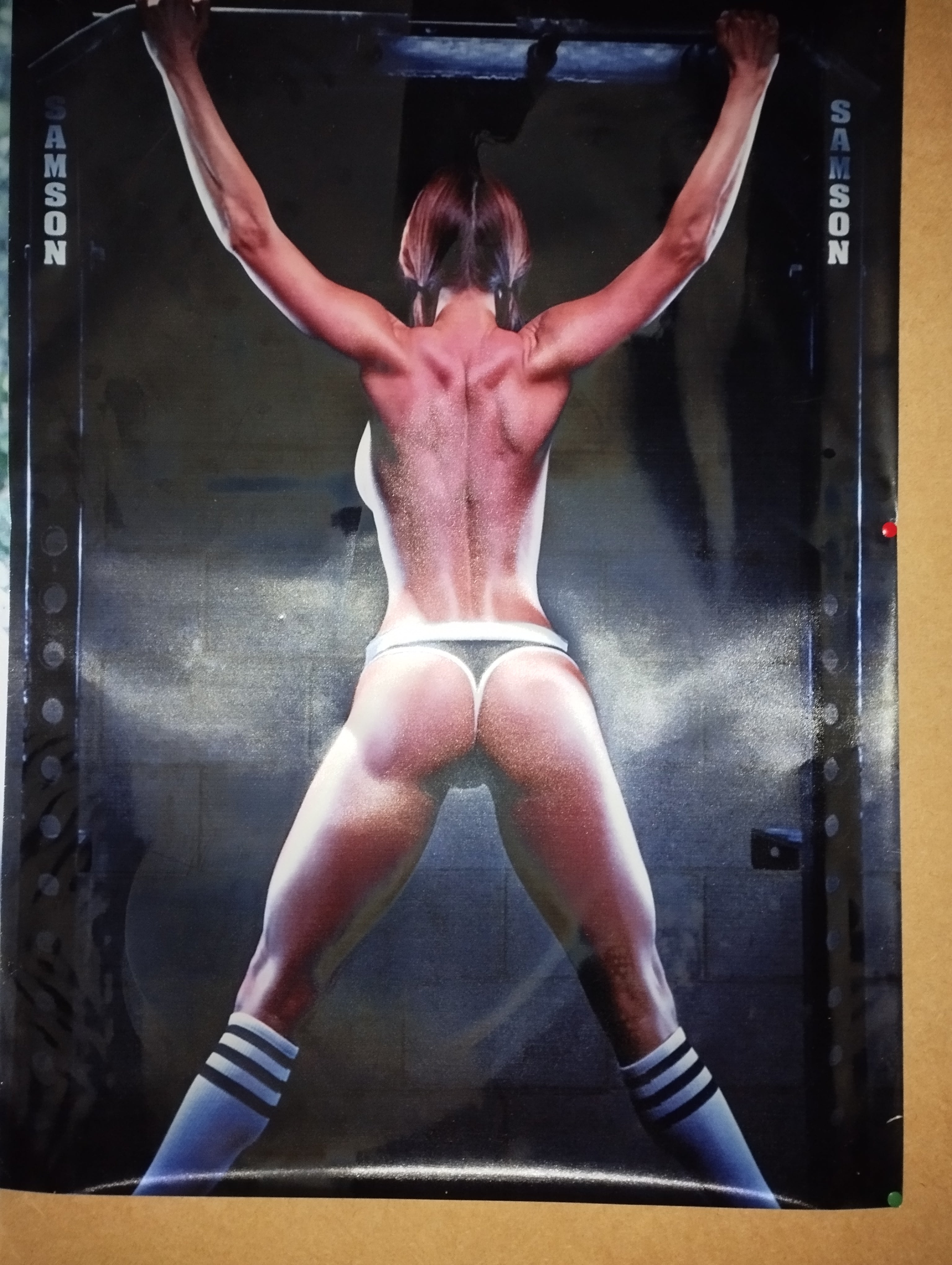 AFICHE GIGANTE 025