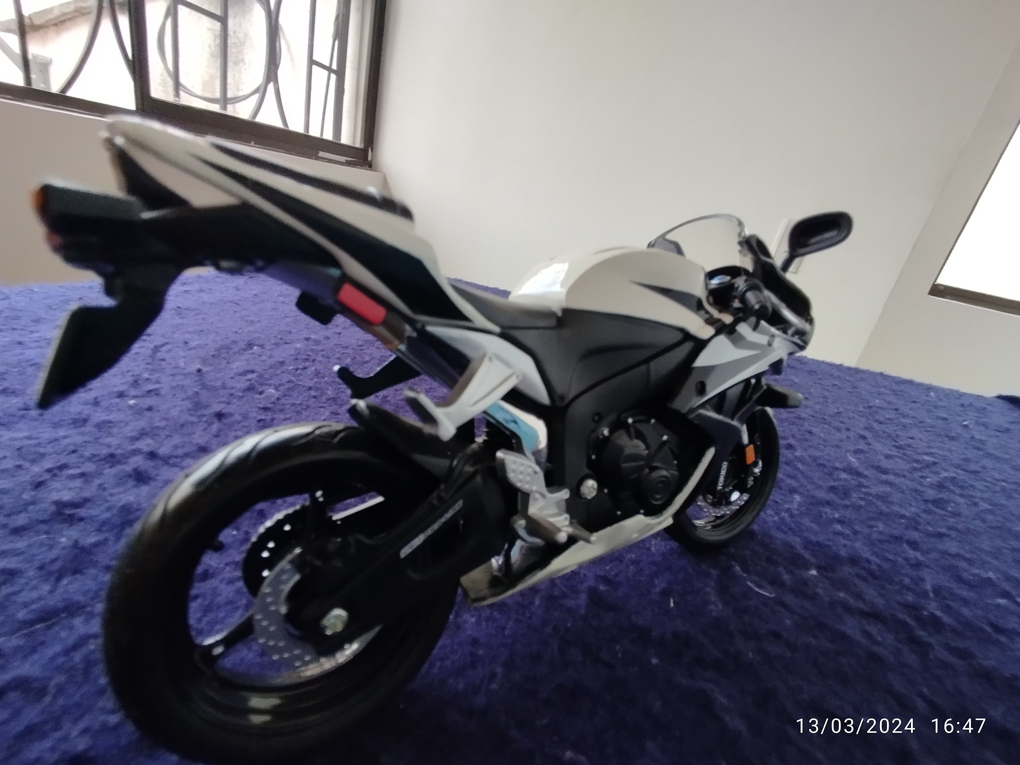 MOTO DE REPIZA -D