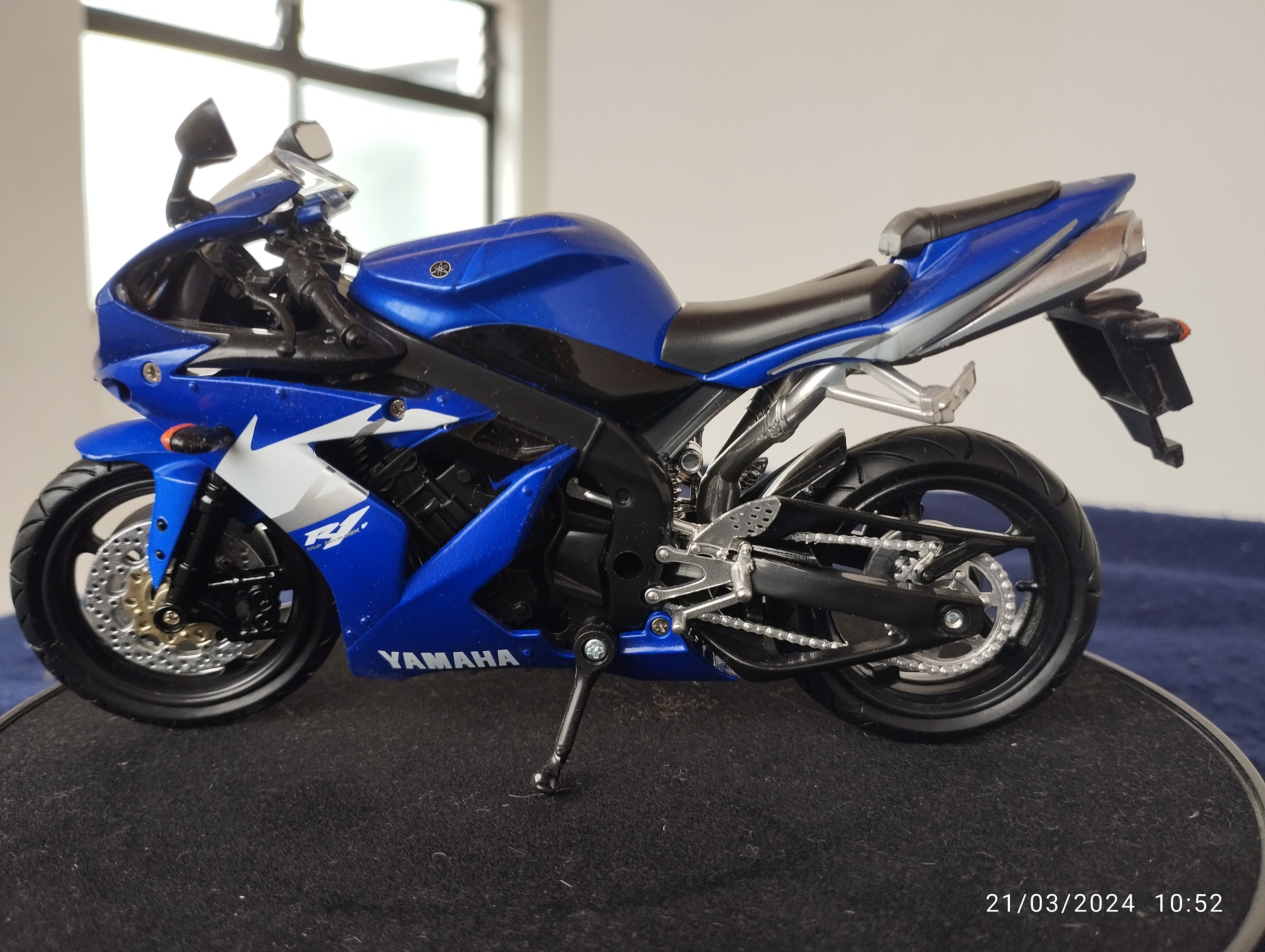 MOTO DE REPIZA -J