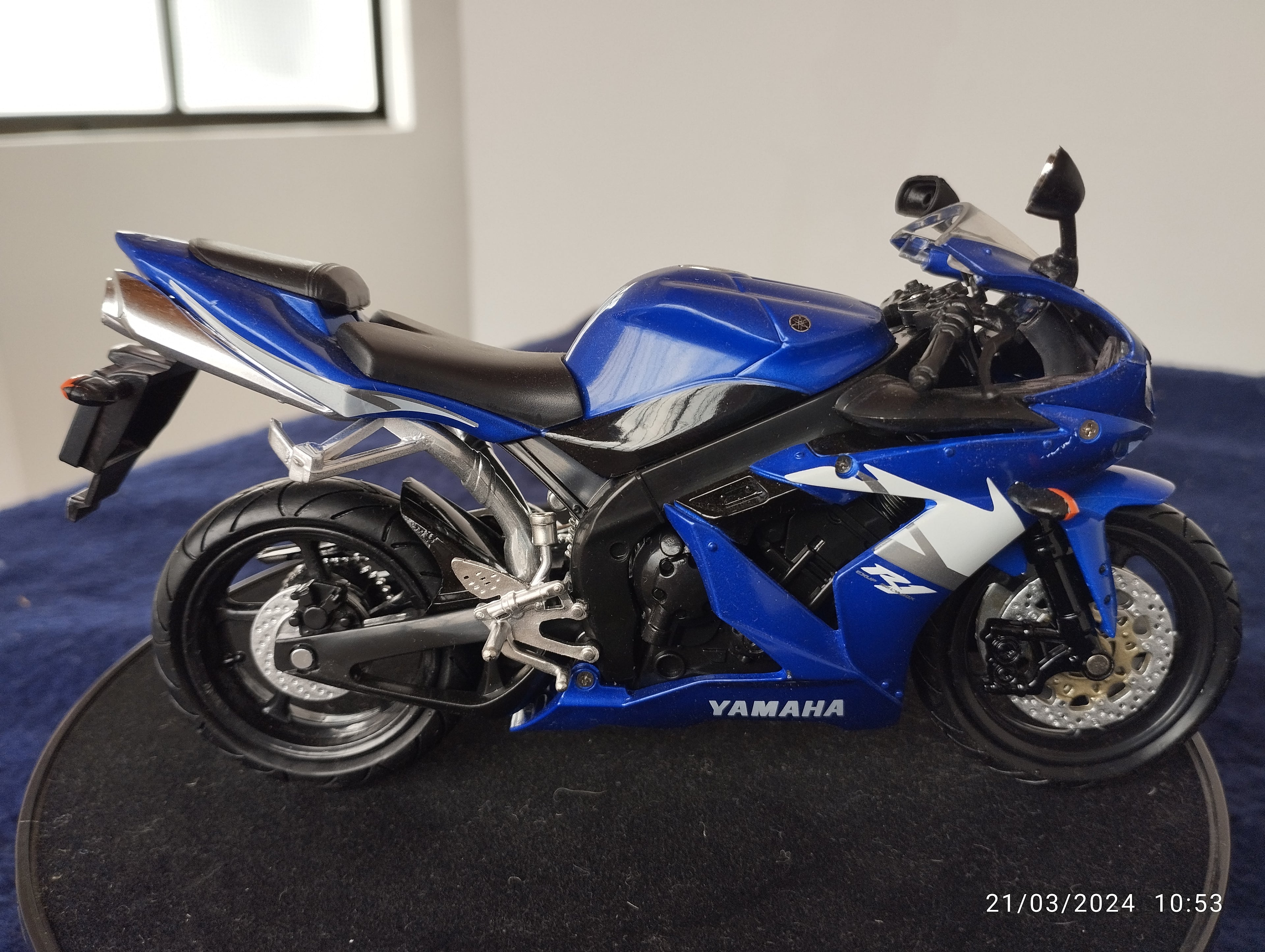 MOTO DE REPIZA -J