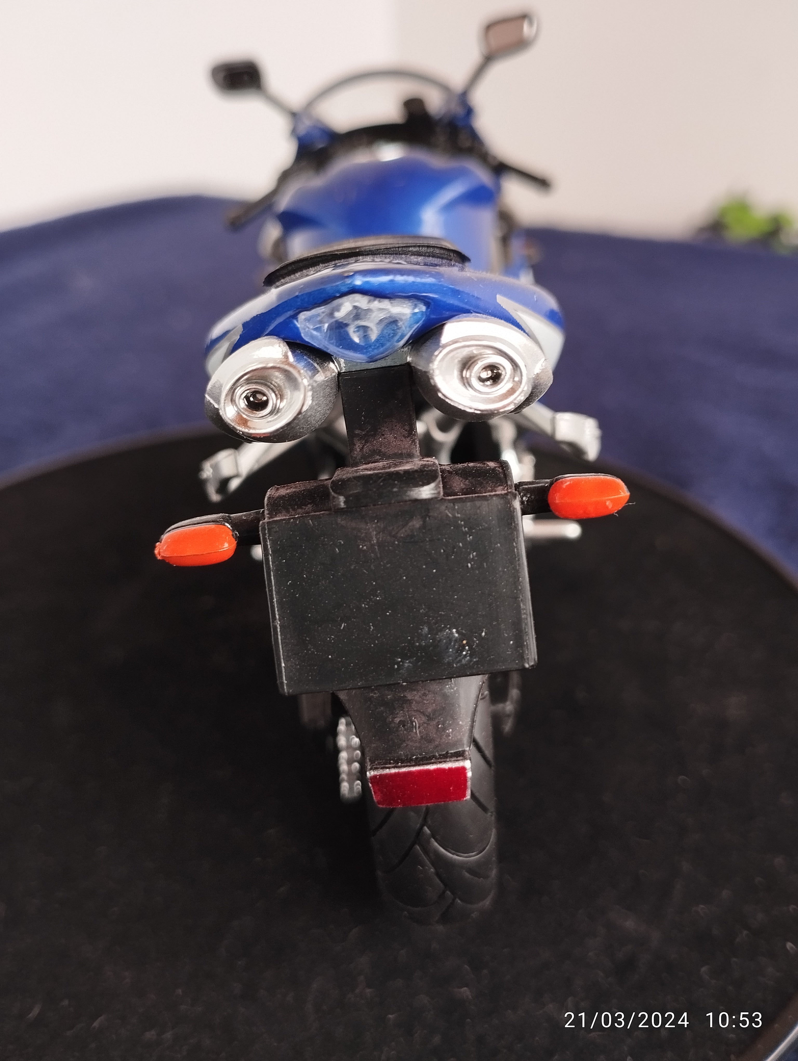 MOTO DE REPIZA -J