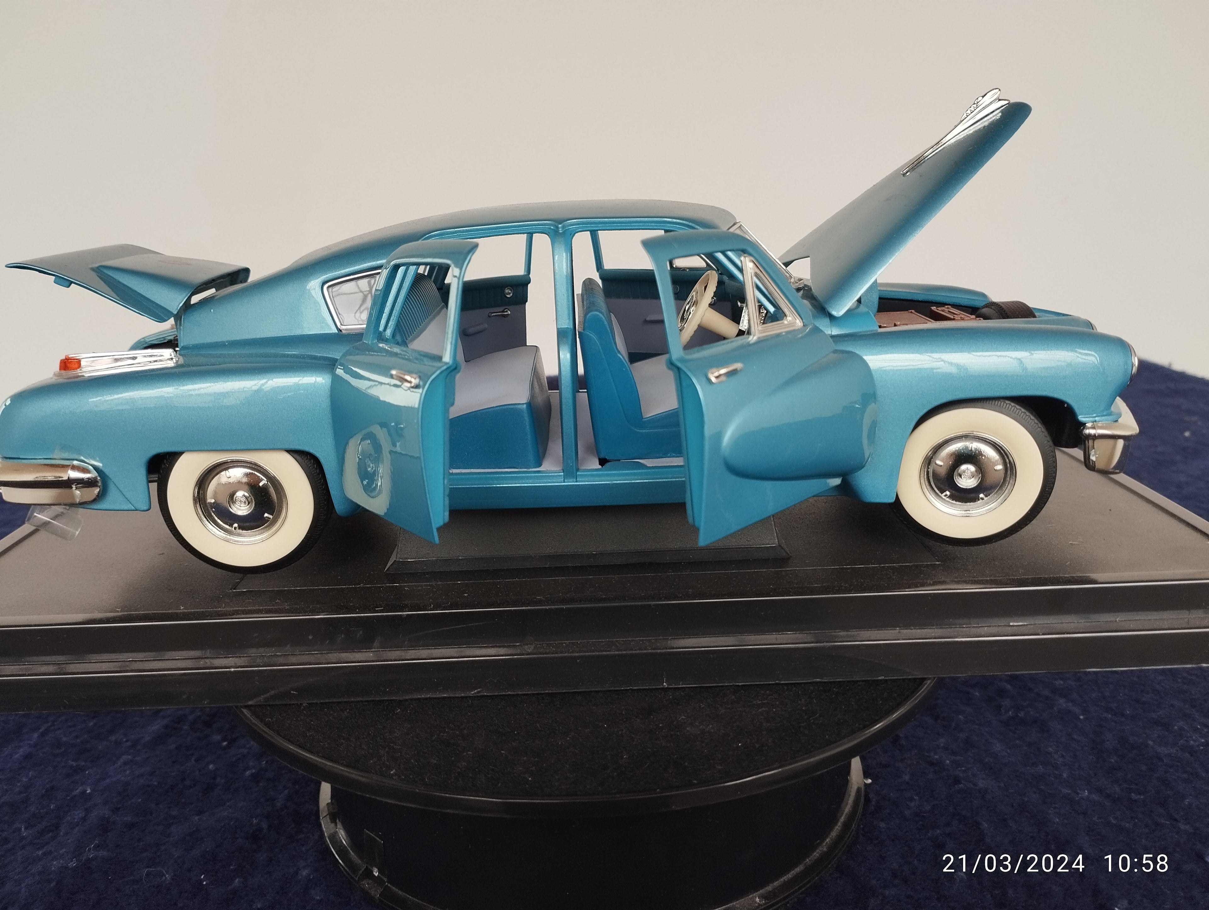AUTO DE REPIZA -D