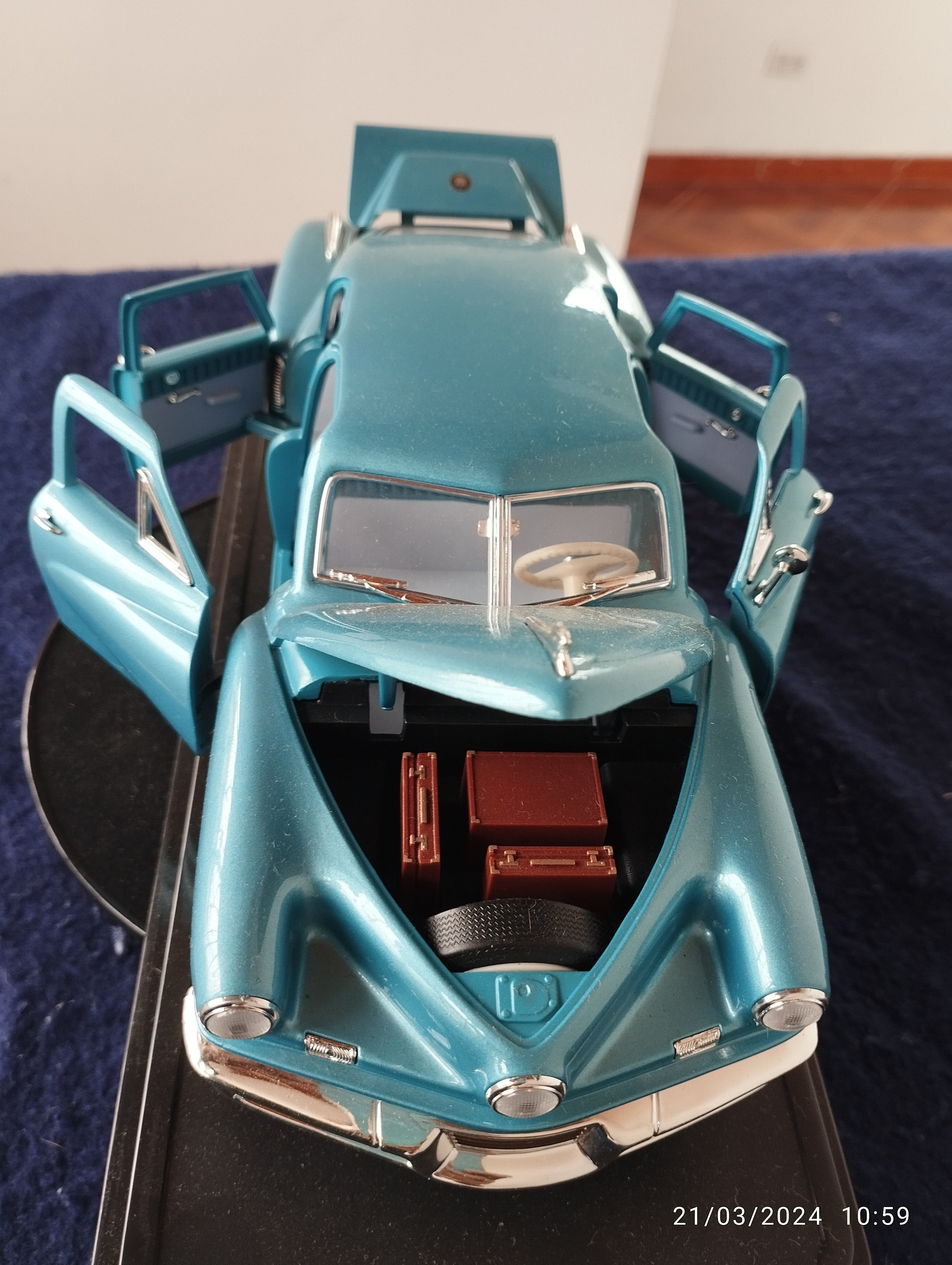 AUTO DE REPIZA -D