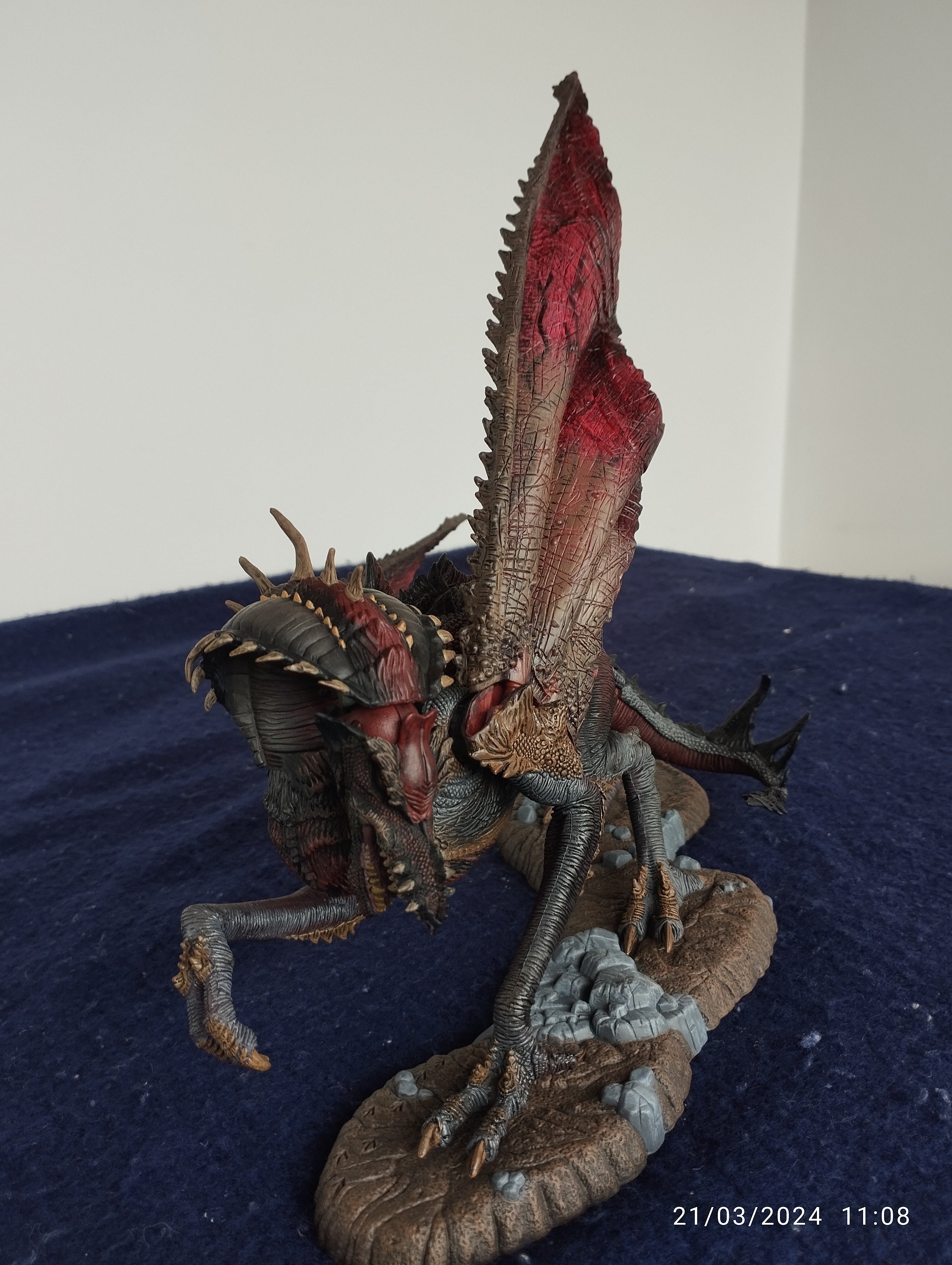 DRAGON M
