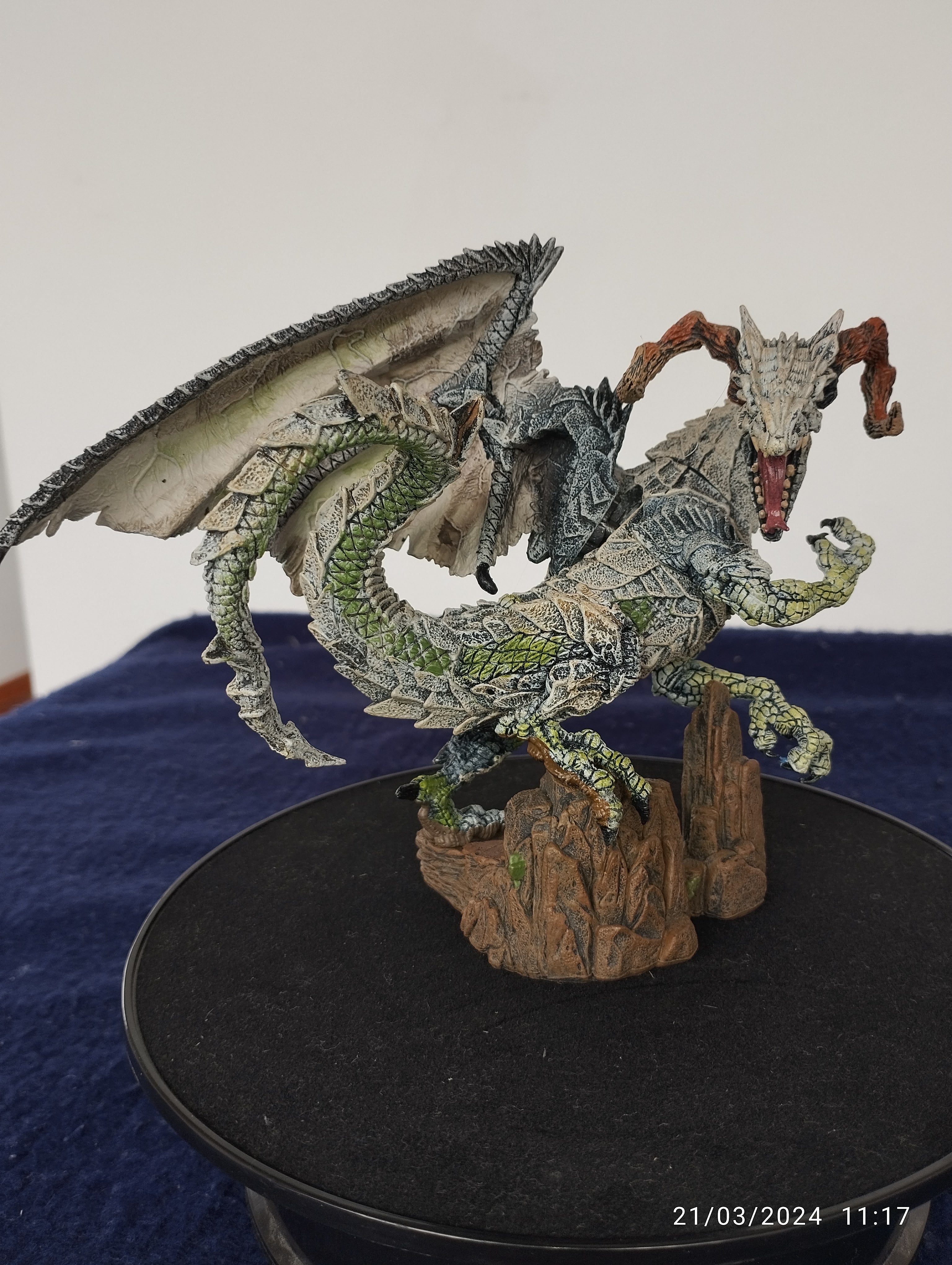 DRAGON N