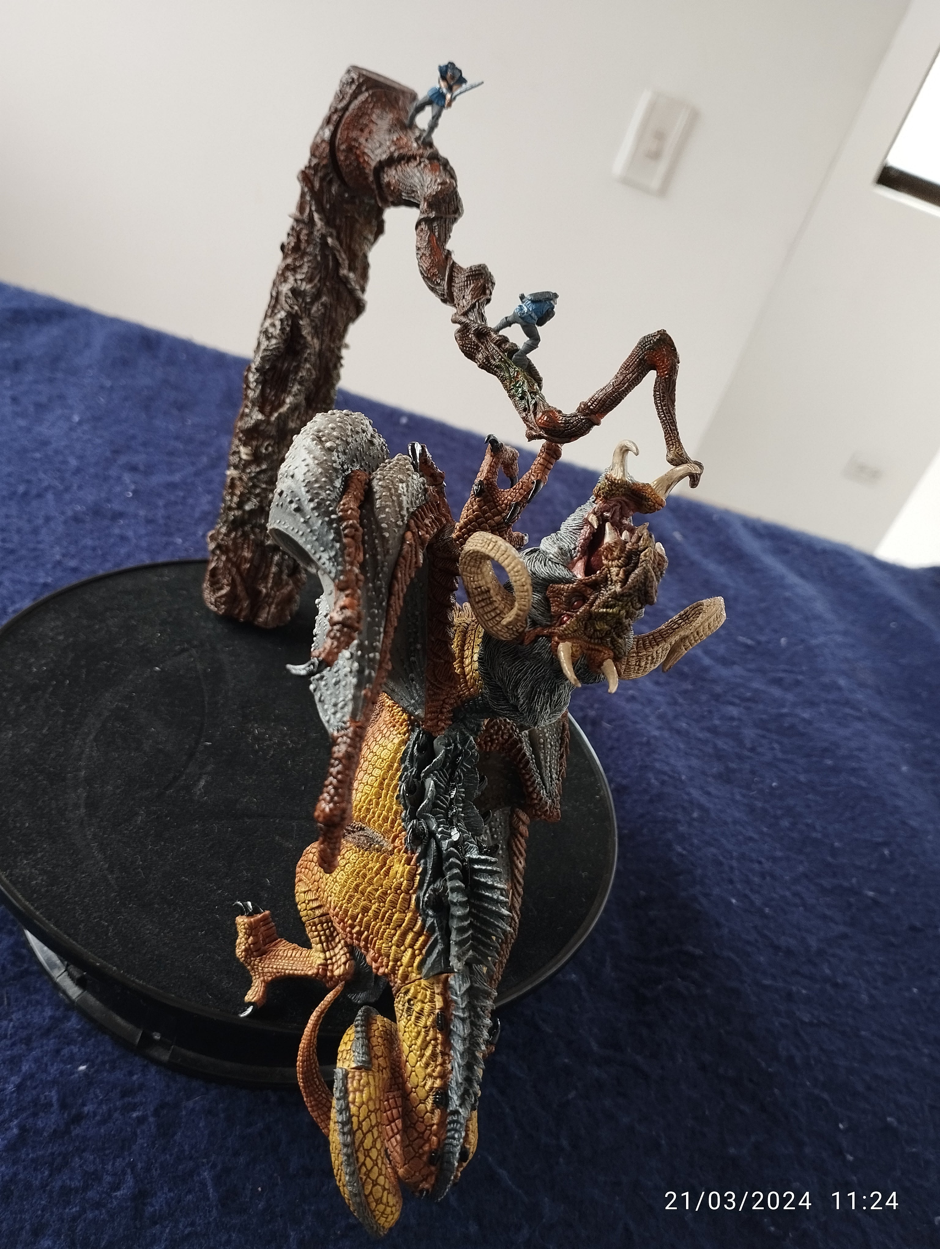 DRAGON Q