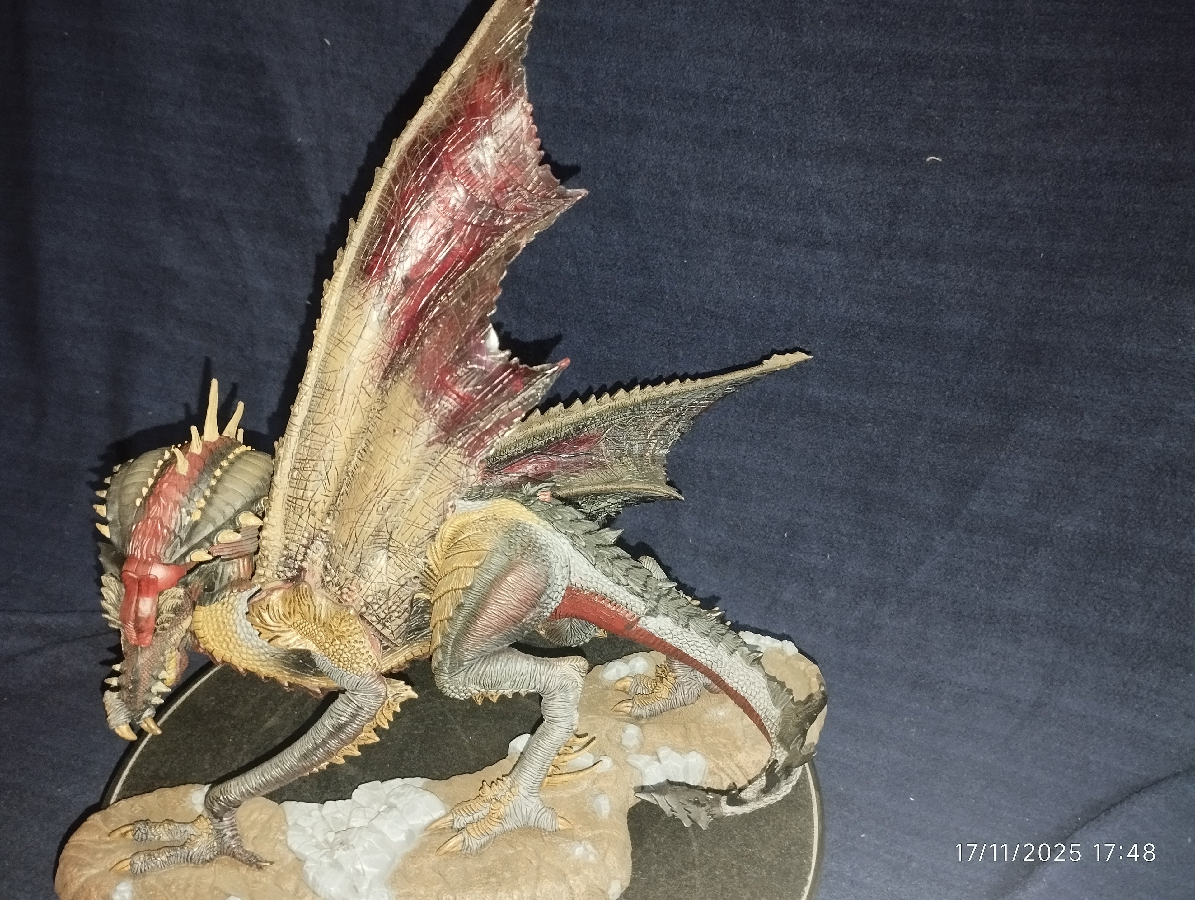 DRAGON M