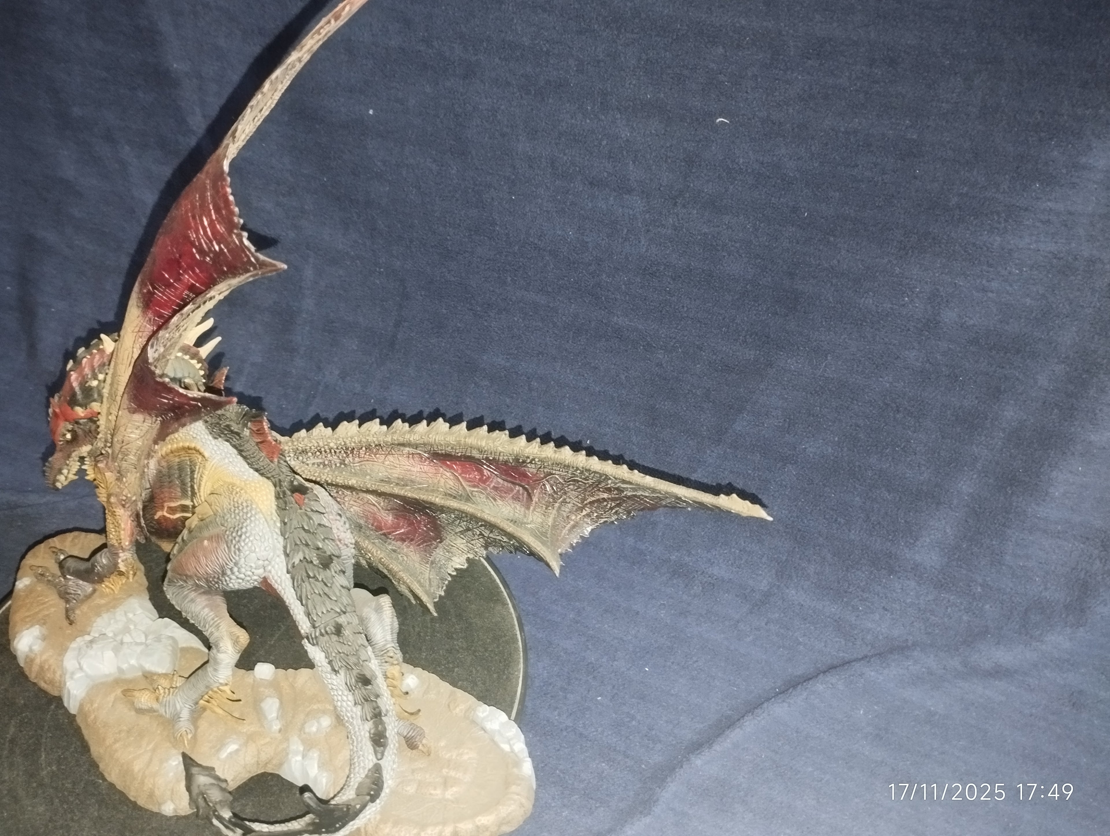 DRAGON M