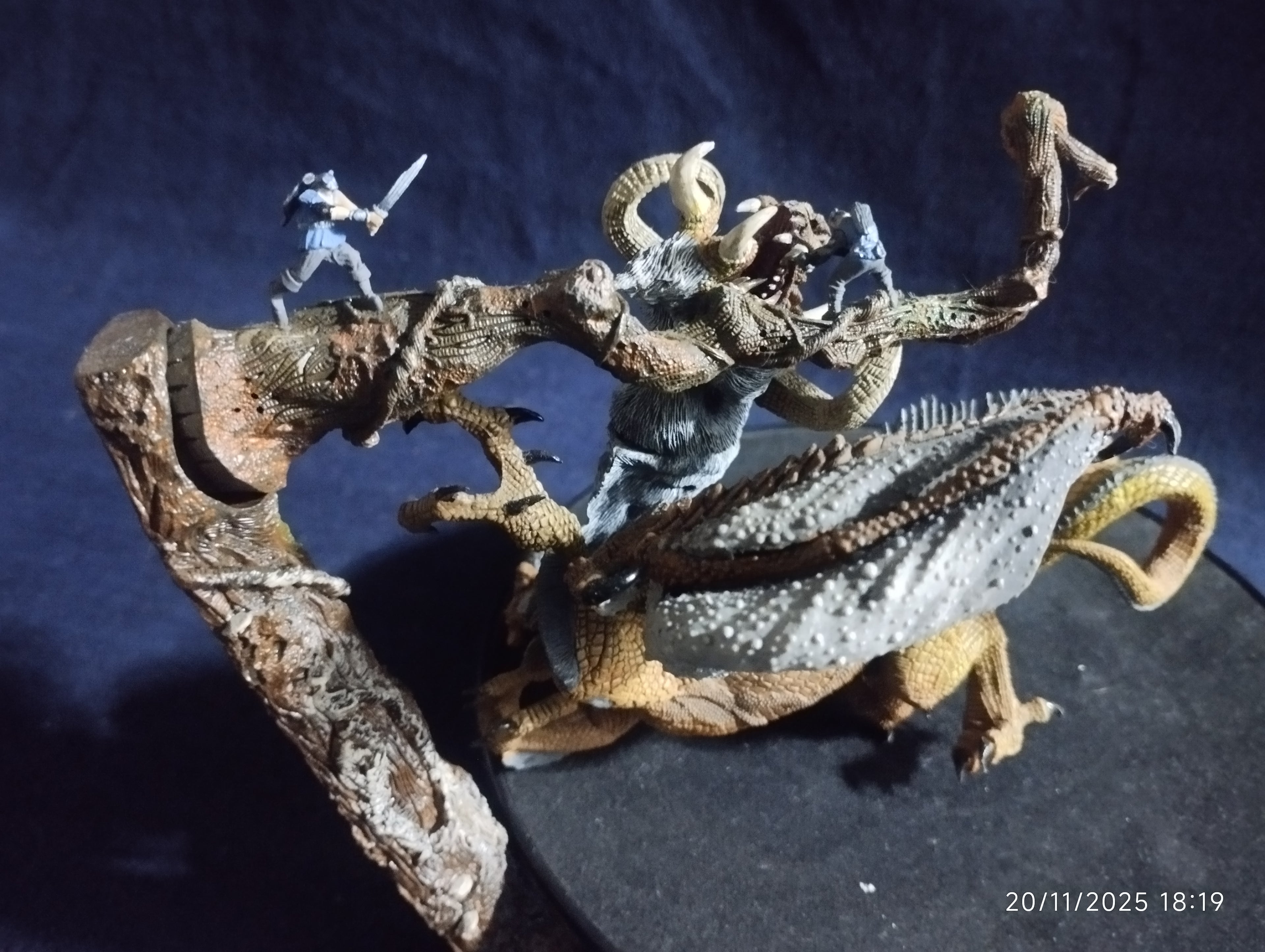 DRAGON Q
