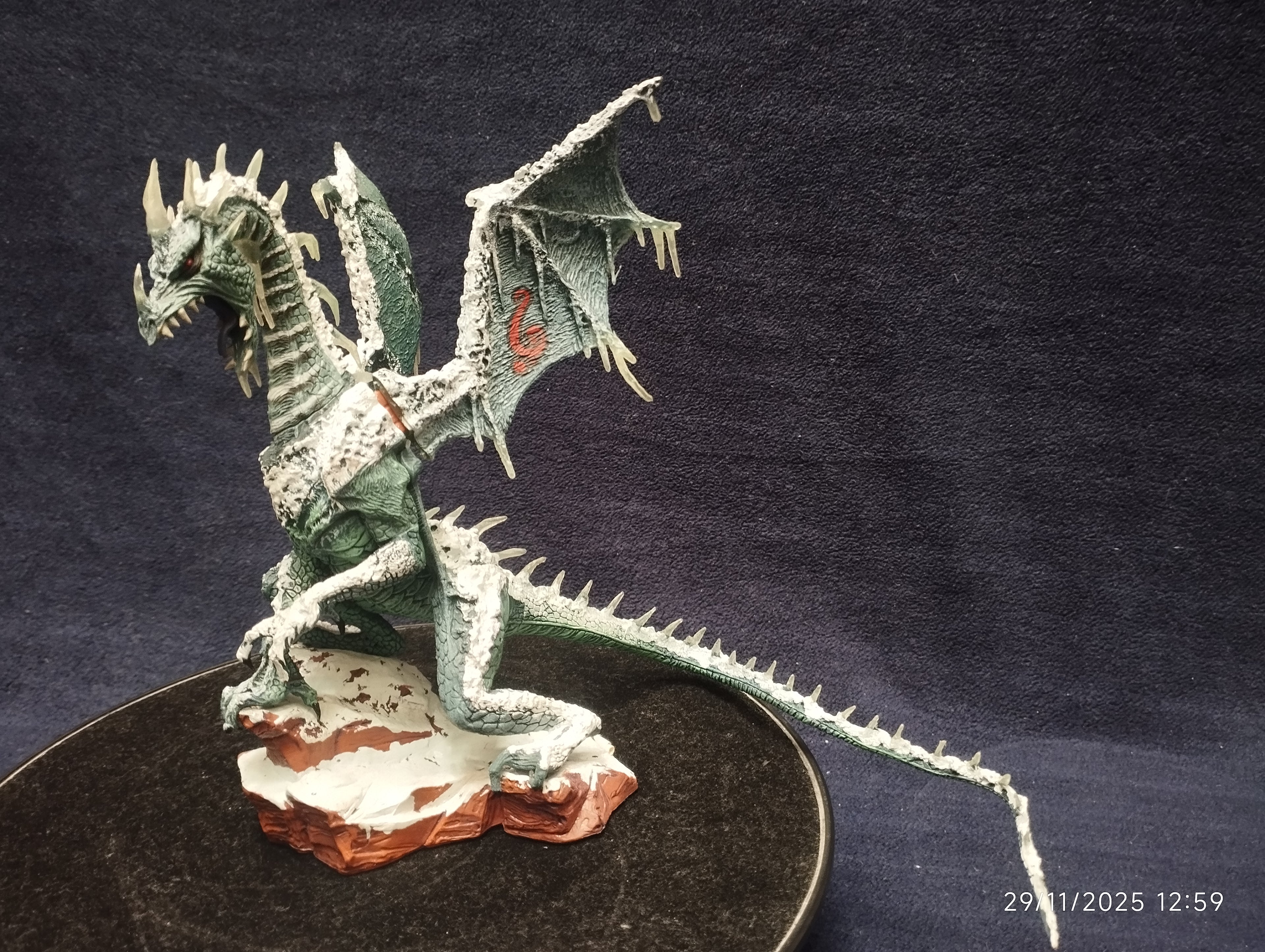 DRAGON  F