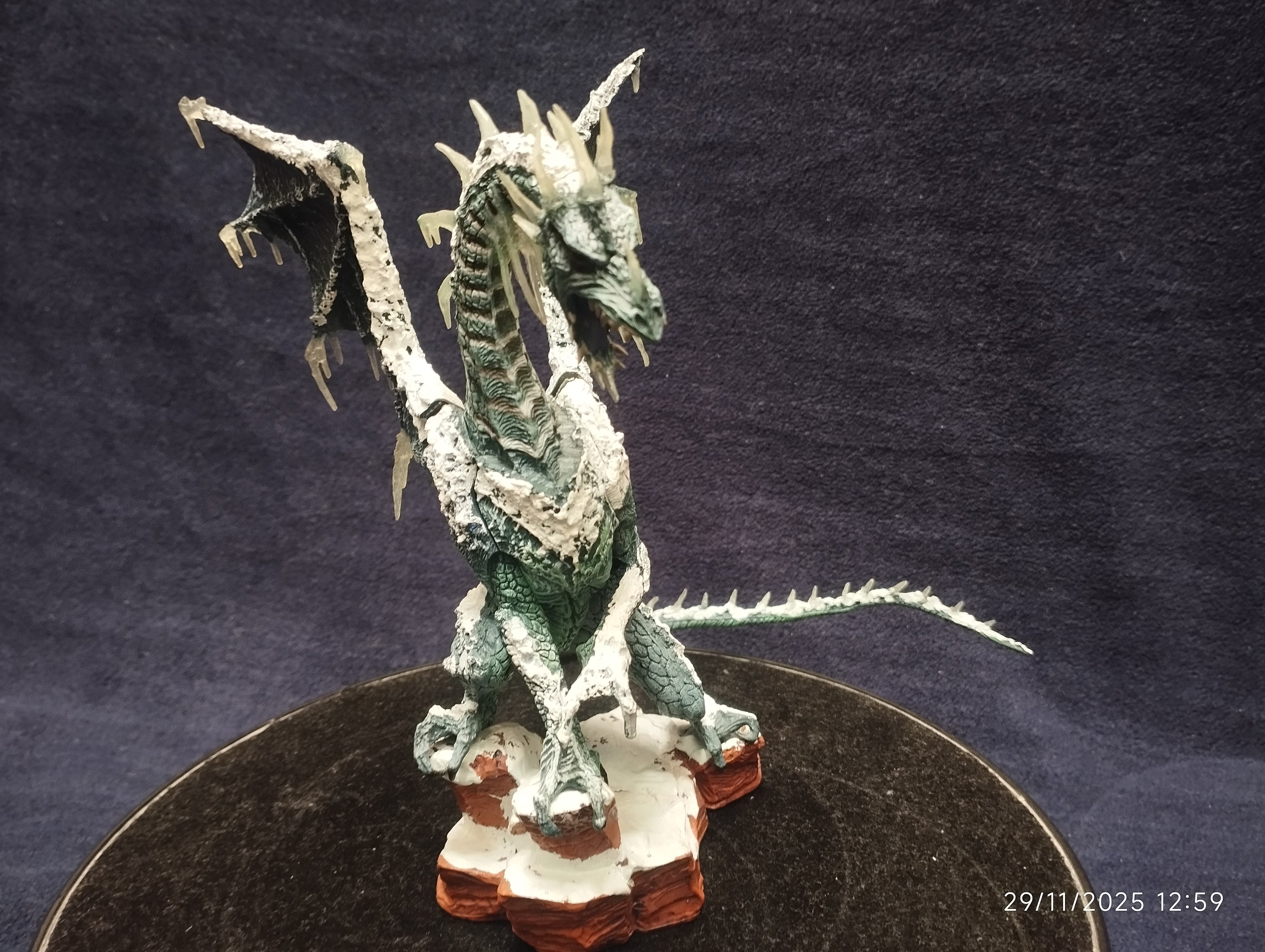 DRAGON  F