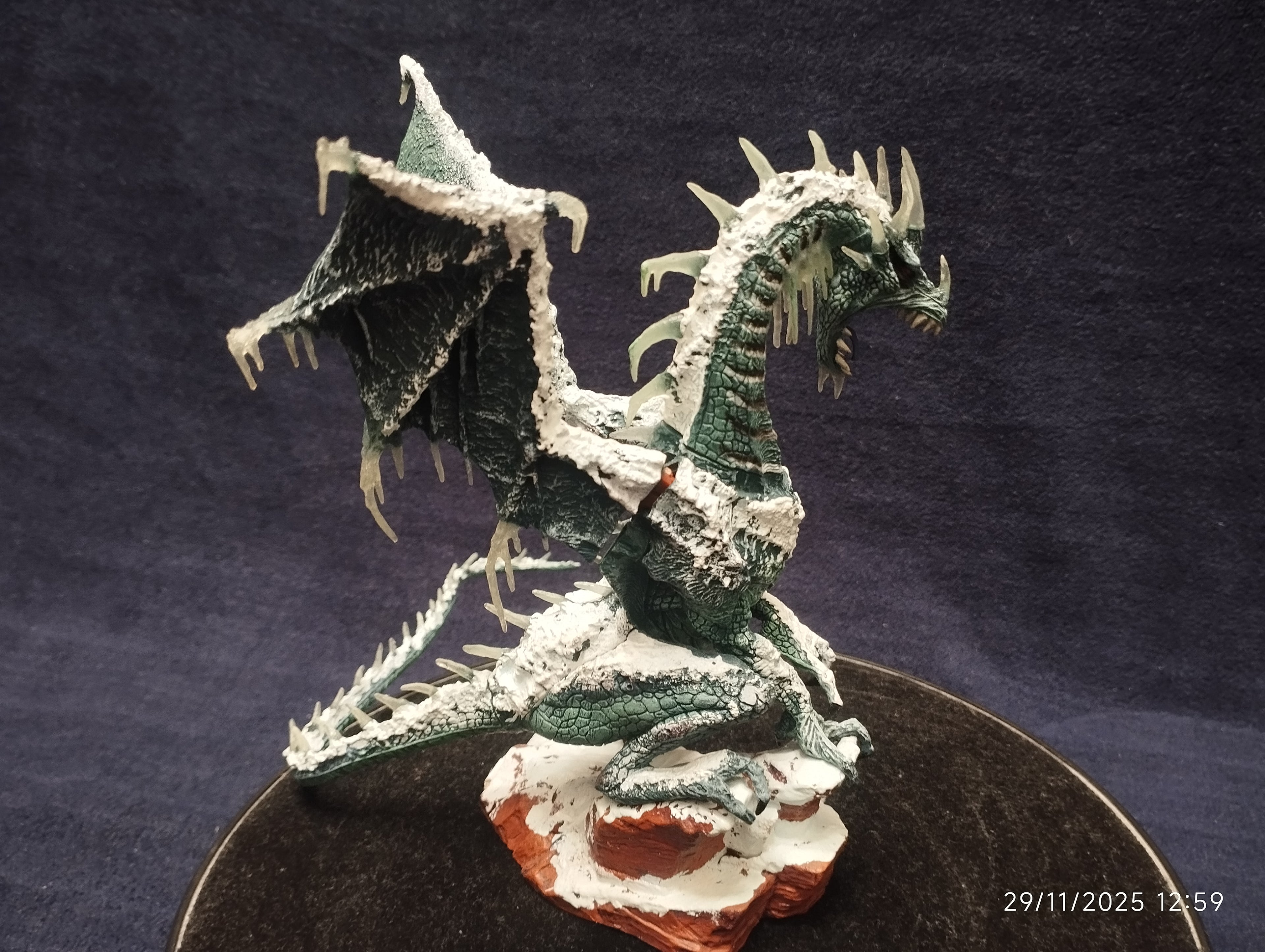 DRAGON  F