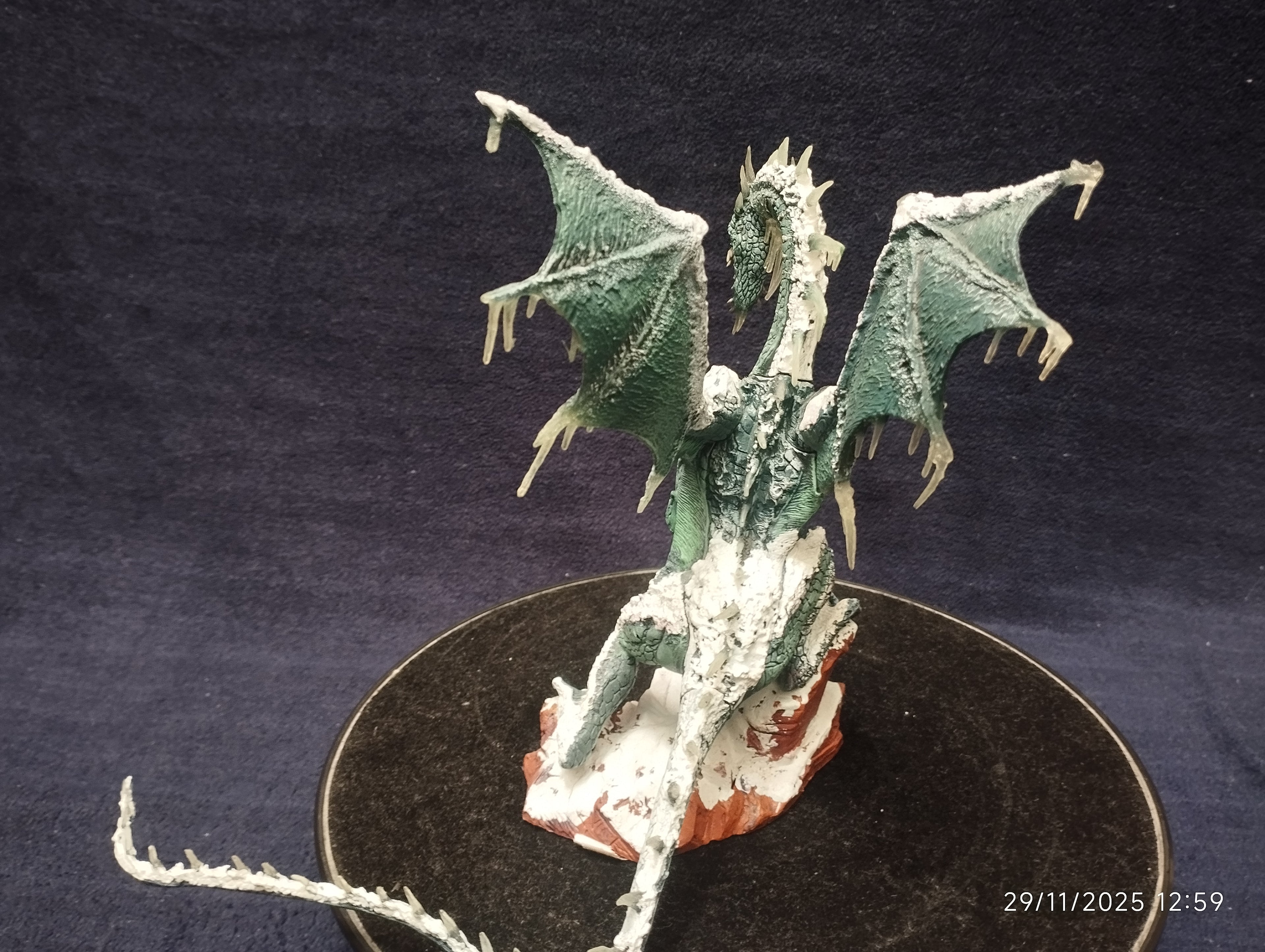 DRAGON  F