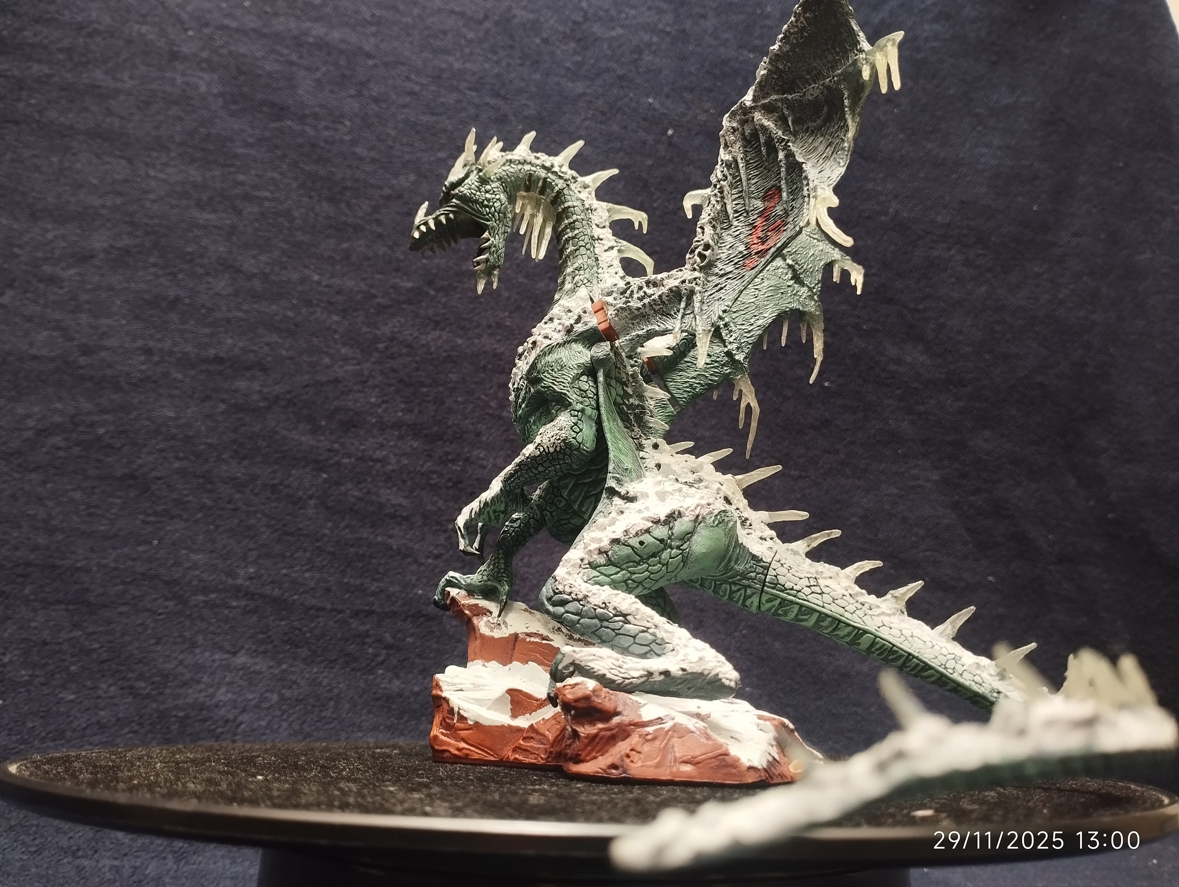 DRAGON  F