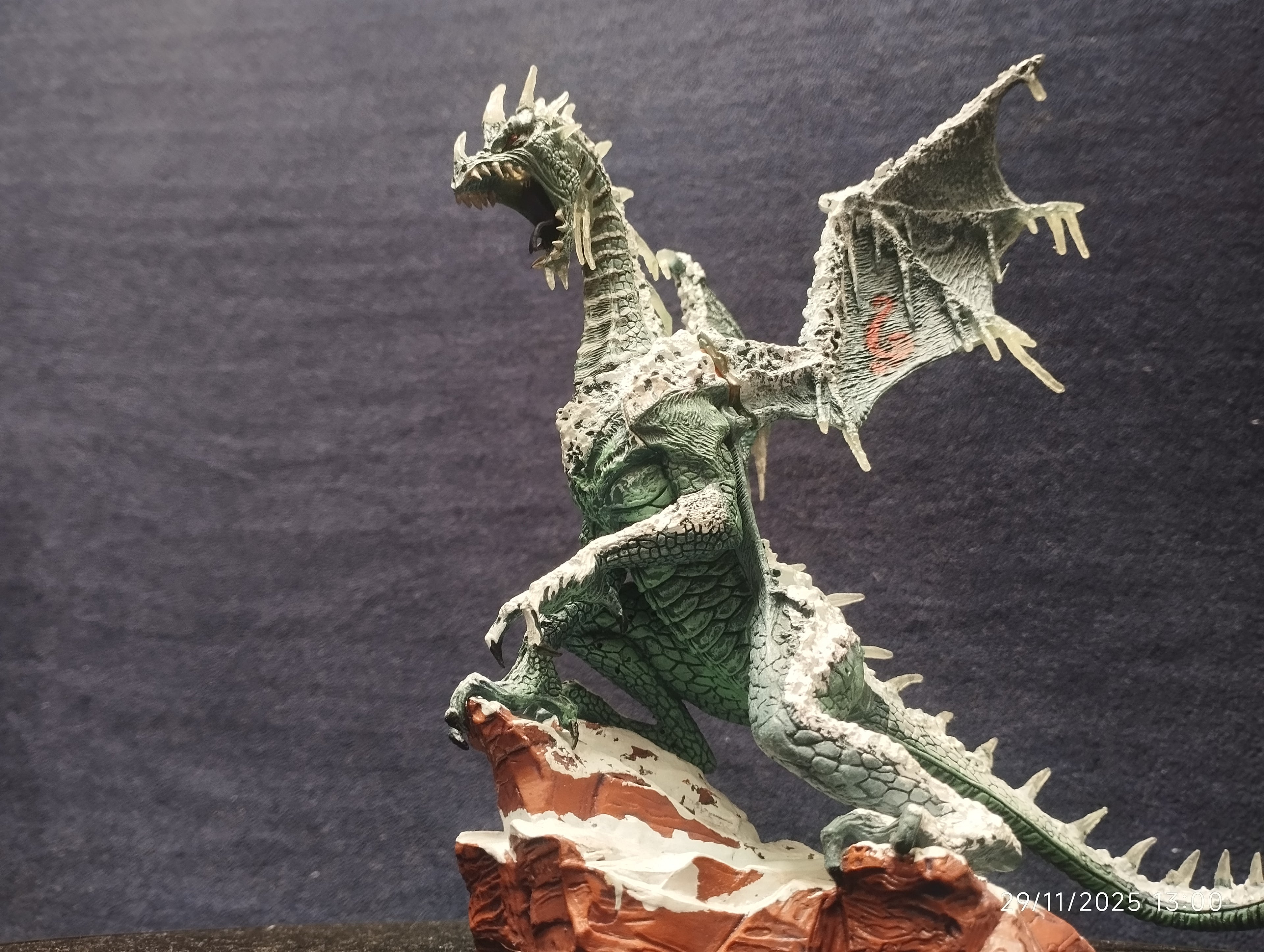 DRAGON  F