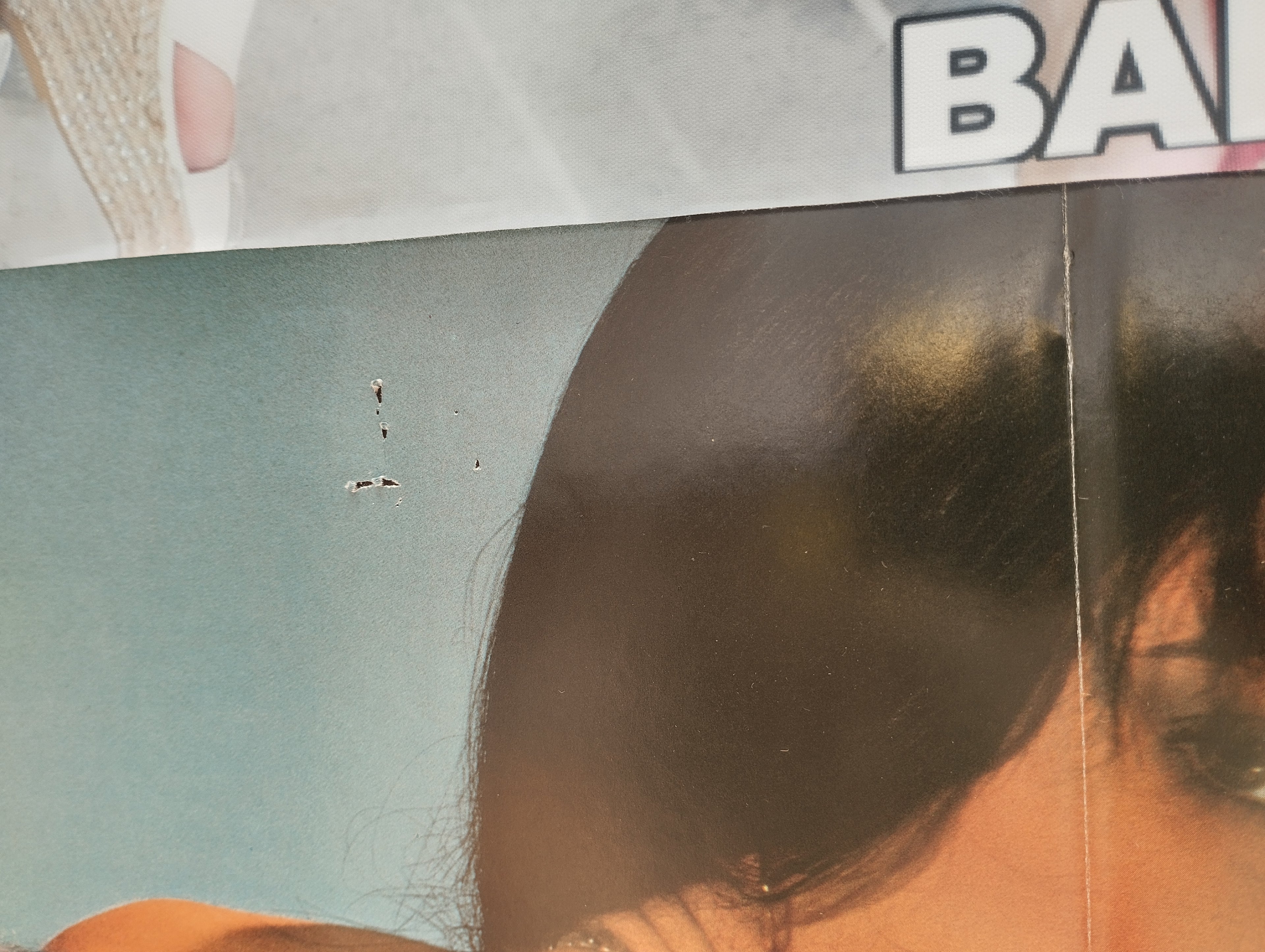 AFICHE GIGANTE 056