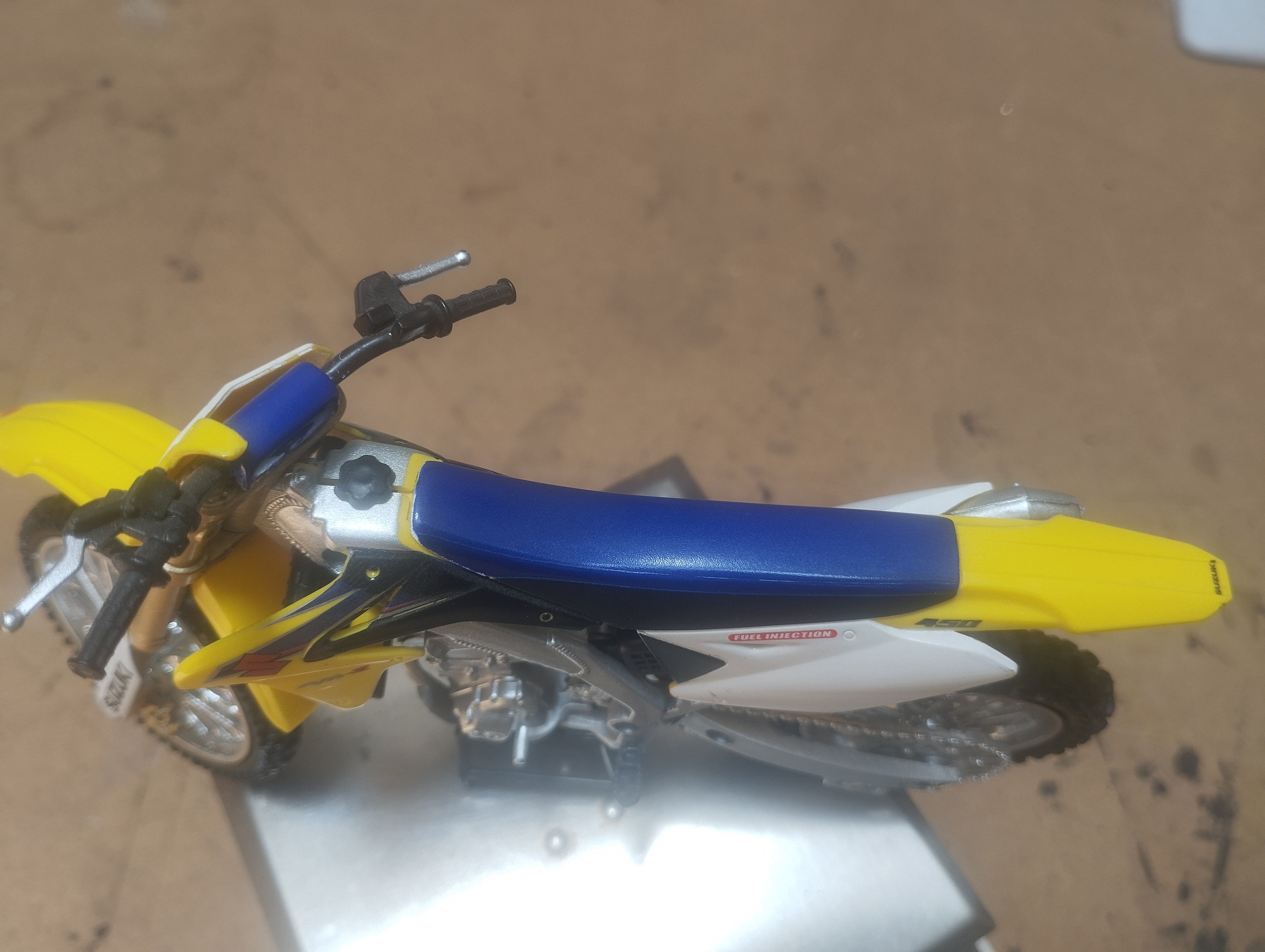 MOTO DE REPIZA -N