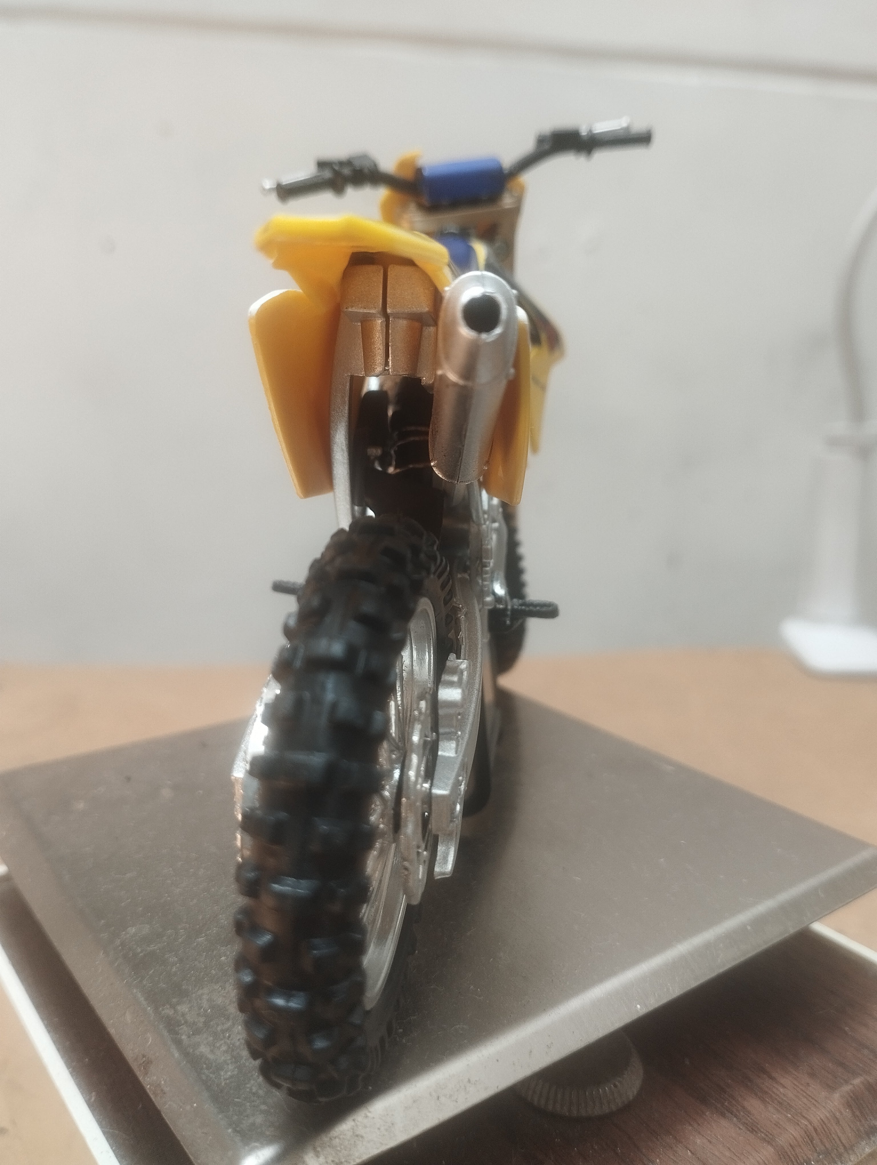 MOTO DE REPIZA -N
